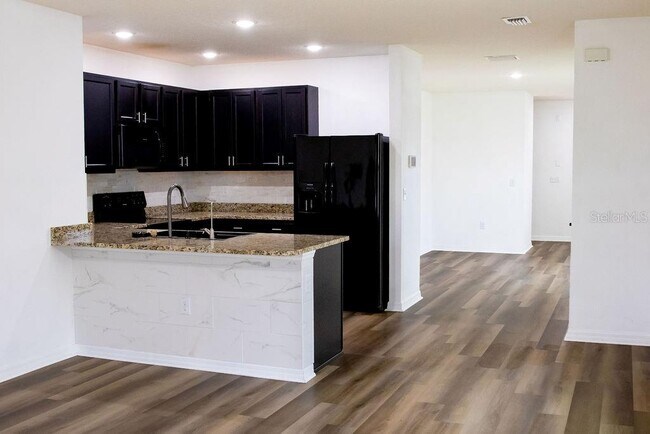 Building Photo - 8089 Pelican Reed Cir