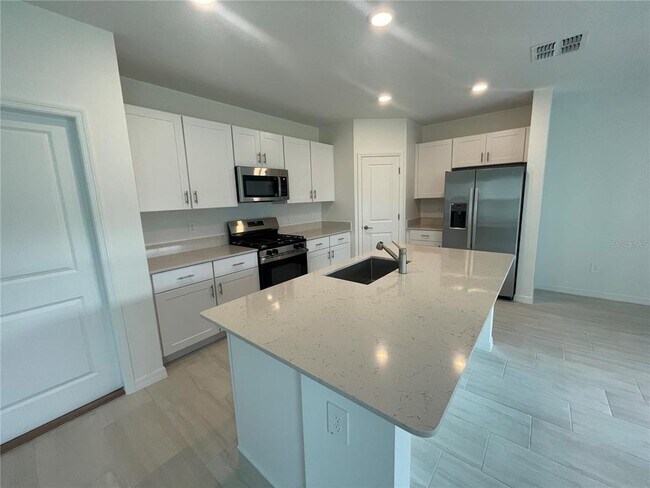 Building Photo - 9645 Carabiner Wy