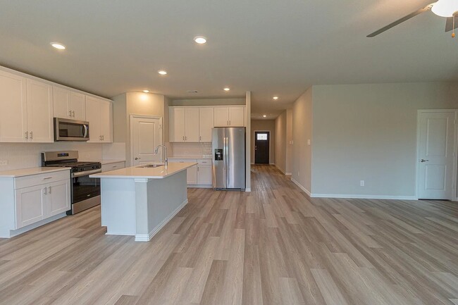 Building Photo - 2209 Dunbar Dr