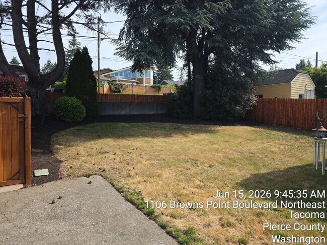 Building Photo - Tacoma views retro 3 bed 2 bath home, available now!
