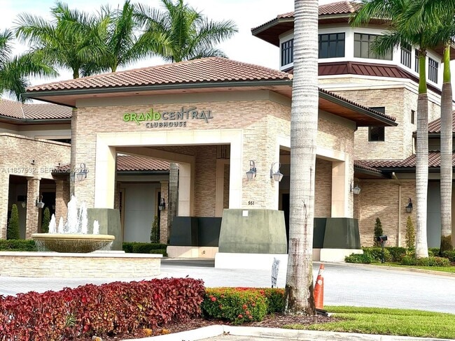 Building Photo - 10630 NW 88th St