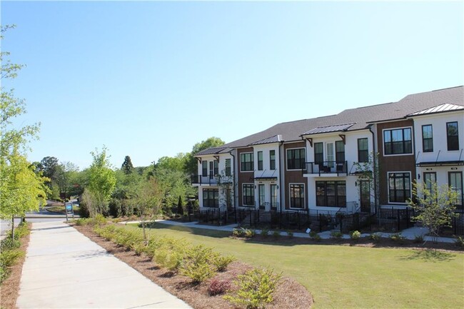Building Photo - 124 Downing Dr