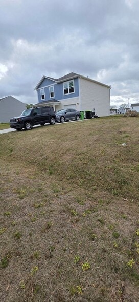 Building Photo - 134 Lang Farm Rd