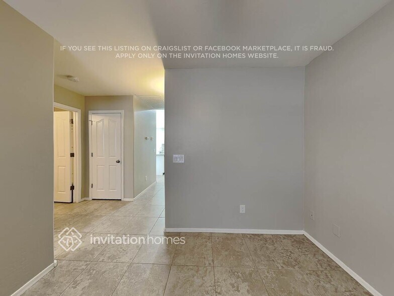 Building Photo - 35407 N Shorthorn Trail