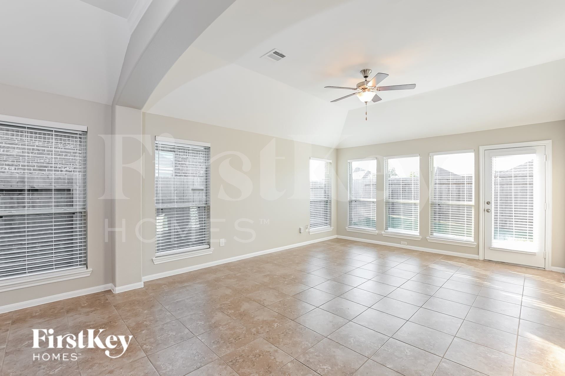 Building Photo - 31206 Harmony Falls Ct