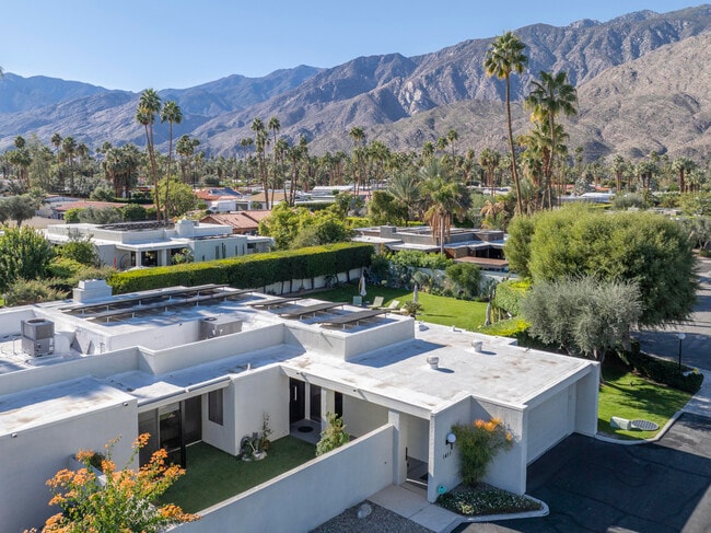 Building Photo - 1411 Via Isla