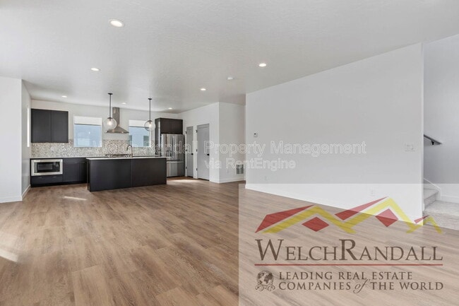 Building Photo - 507 E Alice Wy