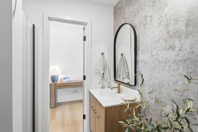 Building Photo - 1301 Haxby Ct