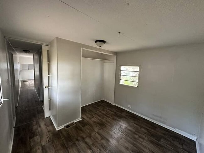 Building Photo - 130 S Suncoast Blvd