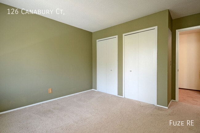 Building Photo - 126 Canabury Ct