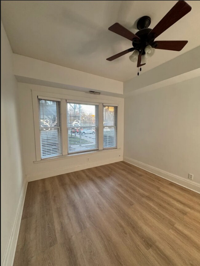 Building Photo - 4354 W Washington Blvd