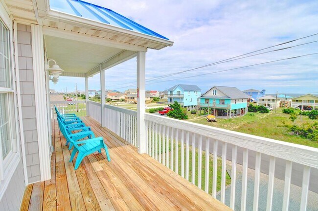 Primary Photo - OFF SEASON 4 Bedroom Home on South Topsail...