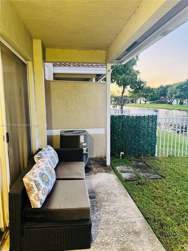 Building Photo - 9087 Chambers St