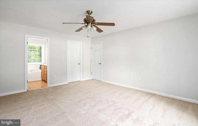 Building Photo - 206 Cedar Ridge Dr