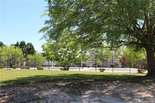 Building Photo - 264 Waterdown Dr