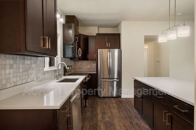 Building Photo - 12126 SE 160th St