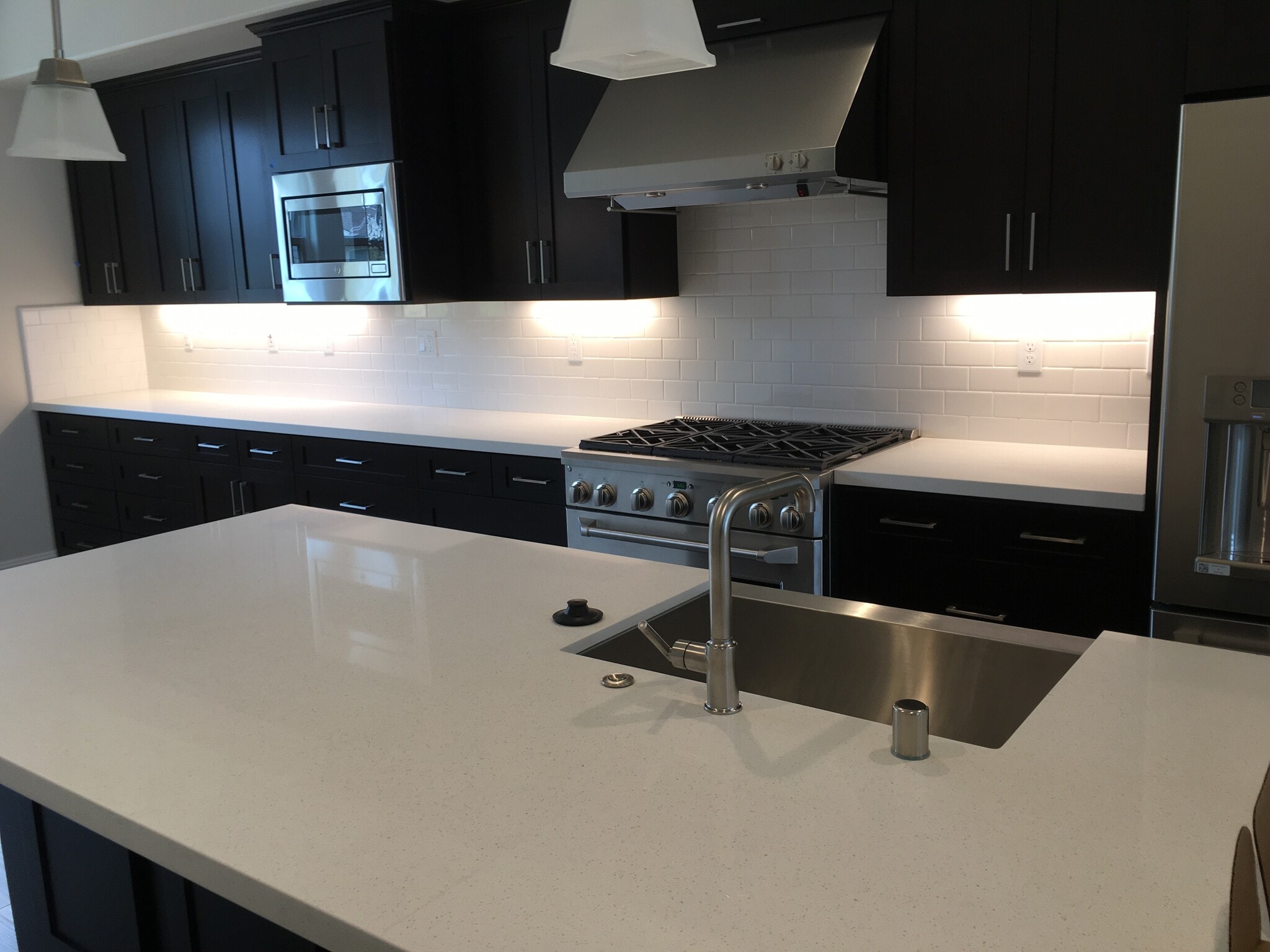 Kitchen island - 1964 Sage Loop