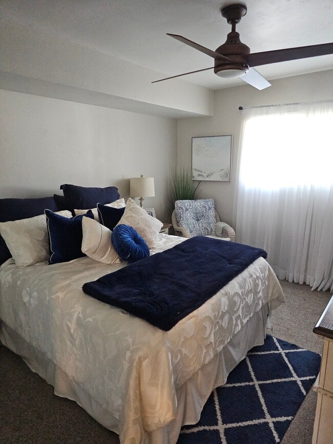 Building Photo - 853 Mola Vista Way