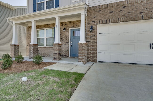 Building Photo - Spacious 4-Bed Gem with 2.5 Baths in Fuqua...