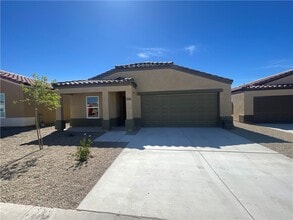 Building Photo - 2446 River Valley Cir