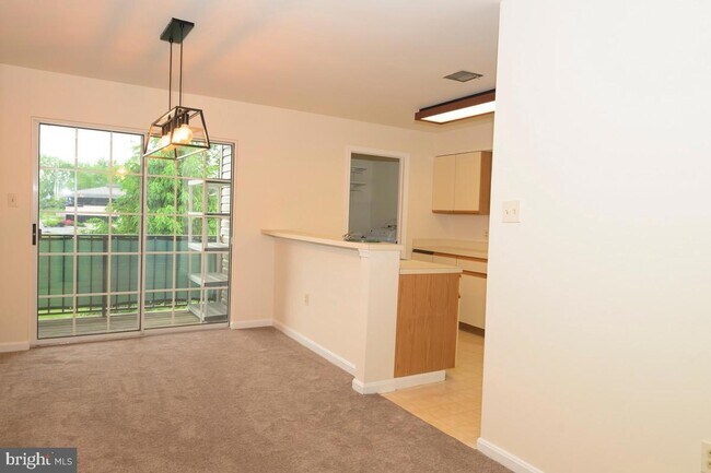 Building Photo - 208 Kelly Ct