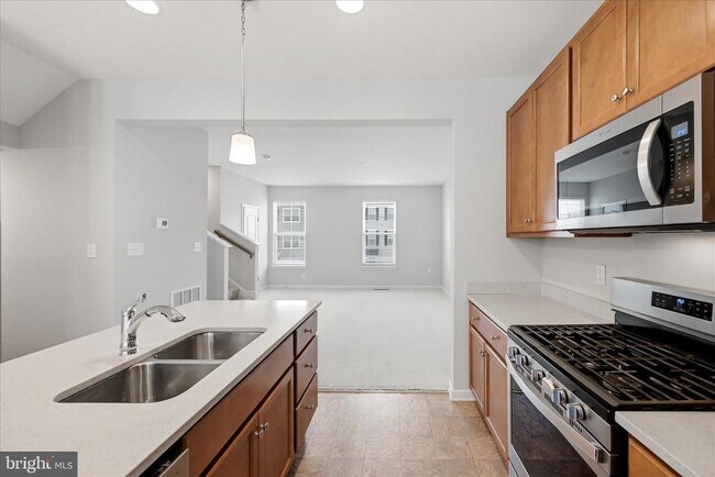 Building Photo - 117 Stribling Wy