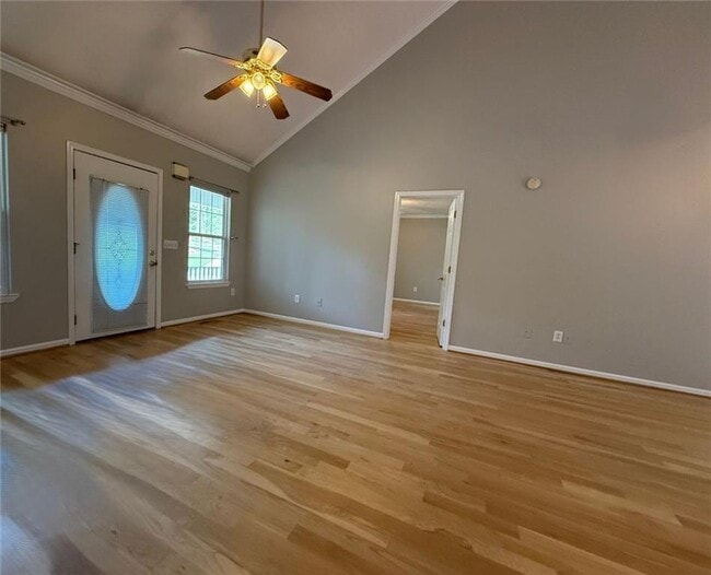 Building Photo - 6330 Oak View Dr