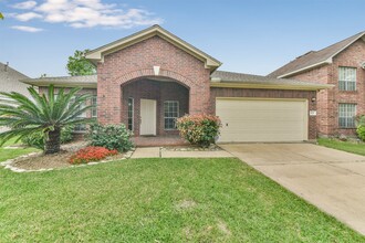 Building Photo - 9127 Willow Crossing Dr