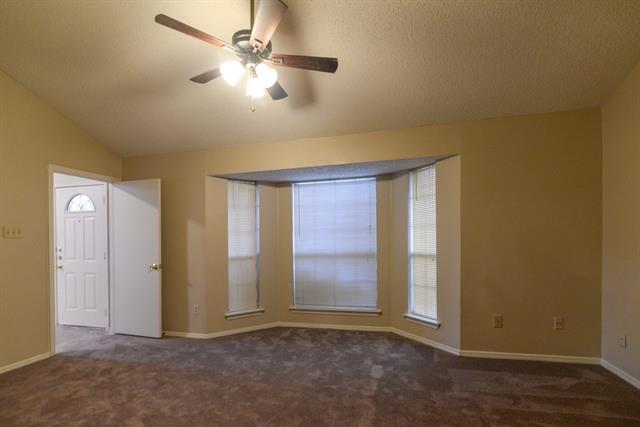 Building Photo - 11815 Sunrise Dr