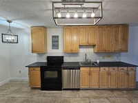 Building Photo - 2050 Oleander Blvd