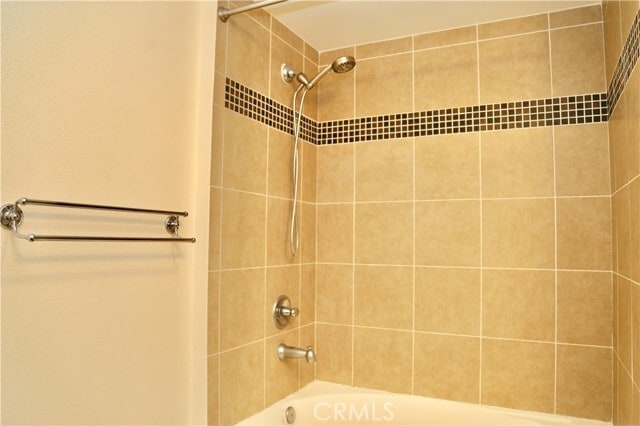 Building Photo - 1358 Scholarship