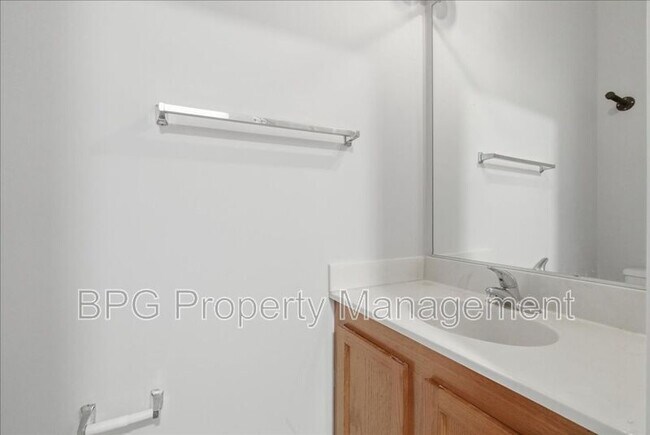 Building Photo - 522 Breckinridge Square SE