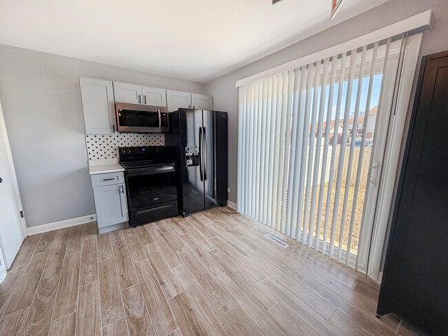 Building Photo - 213 Lafayette St