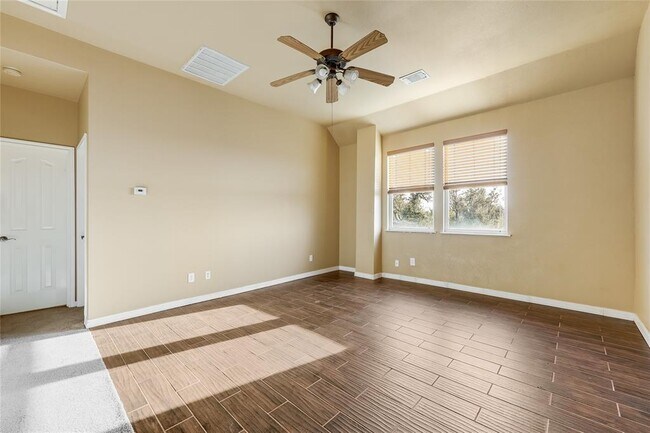 Building Photo - 9200 Hurley Cove