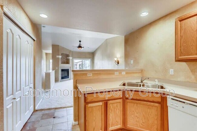 Building Photo - 1011 Sonoma Cir