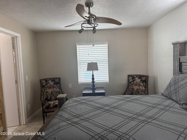 Building Photo - 4281 Yorkshire Dr