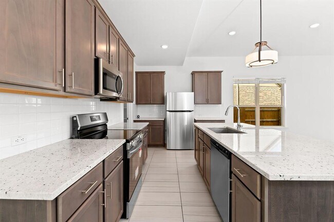 Building Photo - 1128 Ridge Runner Dr