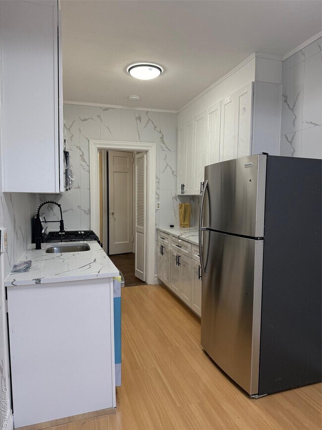 Building Photo - 12 Hamilton Pl