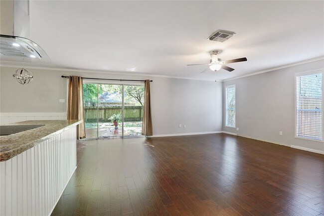Building Photo - 6 Basal Briar Ct