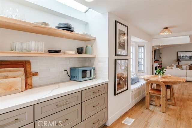 Building Photo - 2116 N Ardmore Ave