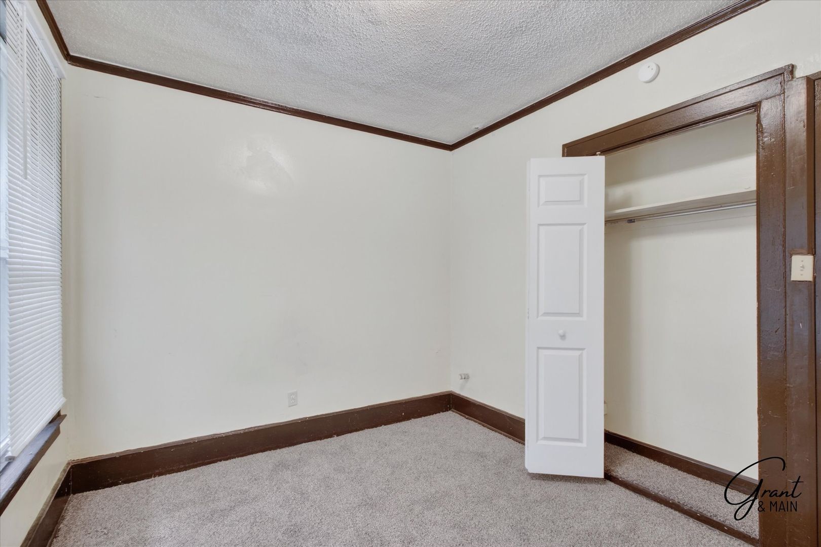 Building Photo - 58/60 Alger - FDR - T