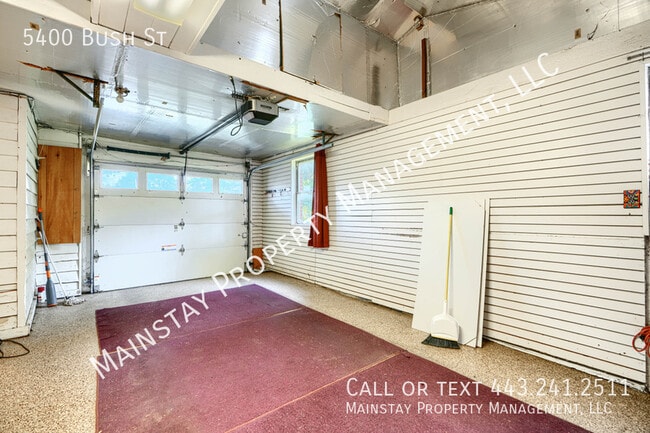 Building Photo - 5400 Bush St