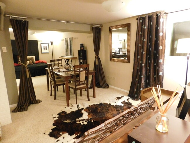 Potential dining area and bonus room - 3140 SW Westwood Dr