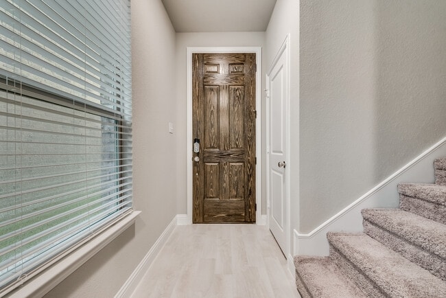 Building Photo - 1078 Norias Dr