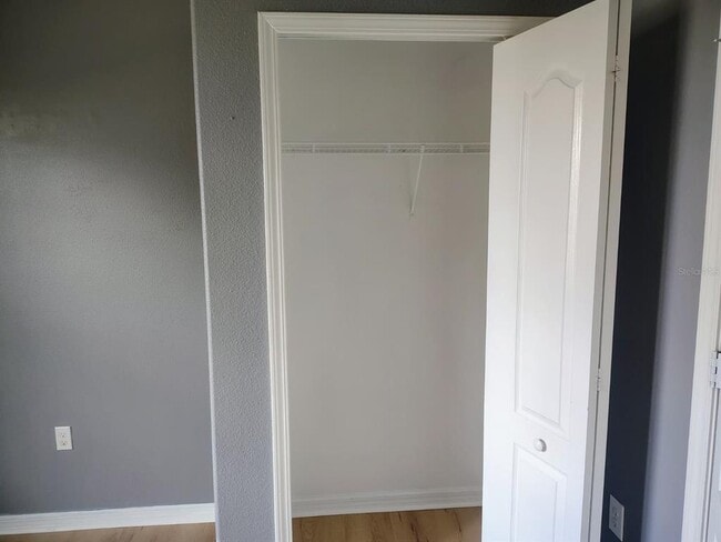 Building Photo - 2288 Grantham Ave