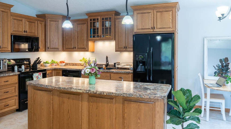 Kitchen - 3535 156th St W