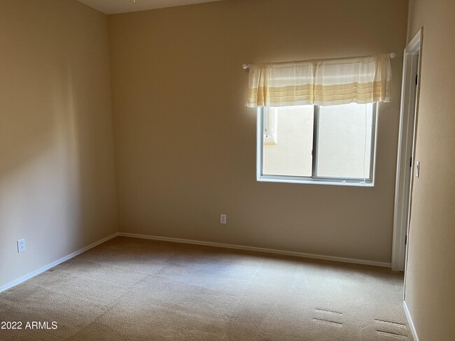 Building Photo - 11022 N Indigo Dr
