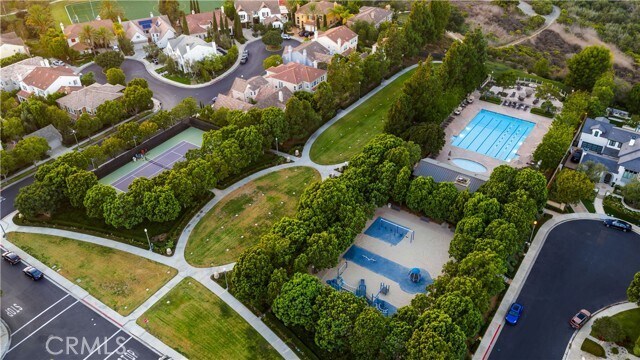 Building Photo - 58 Victoria