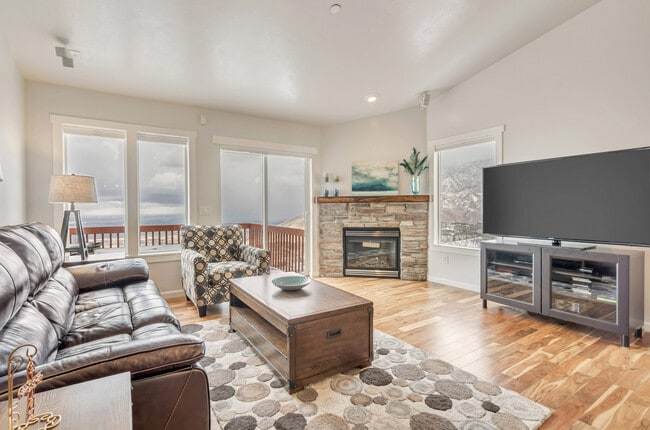 Building Photo - 1987 E Aspen Grv Ct