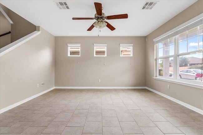 Building Photo - 163 Wainscot Oak Wy